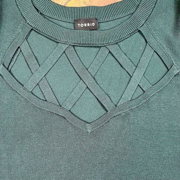 Torrid Green Crisscross Pullover Sweater 3 22/24 - Picture 5 of 8
